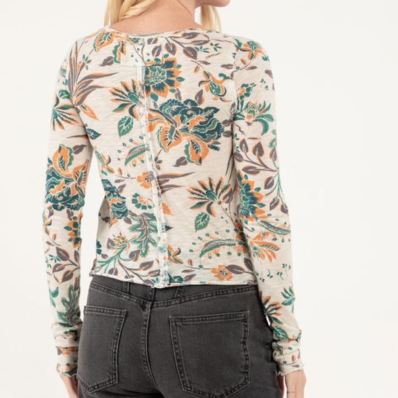 Free people dreamed of you tee size L long sleeve ruched front - Picture 4 of 8